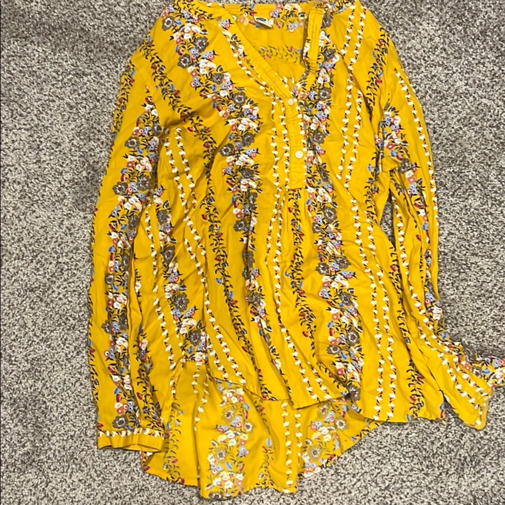 Old navy blouse